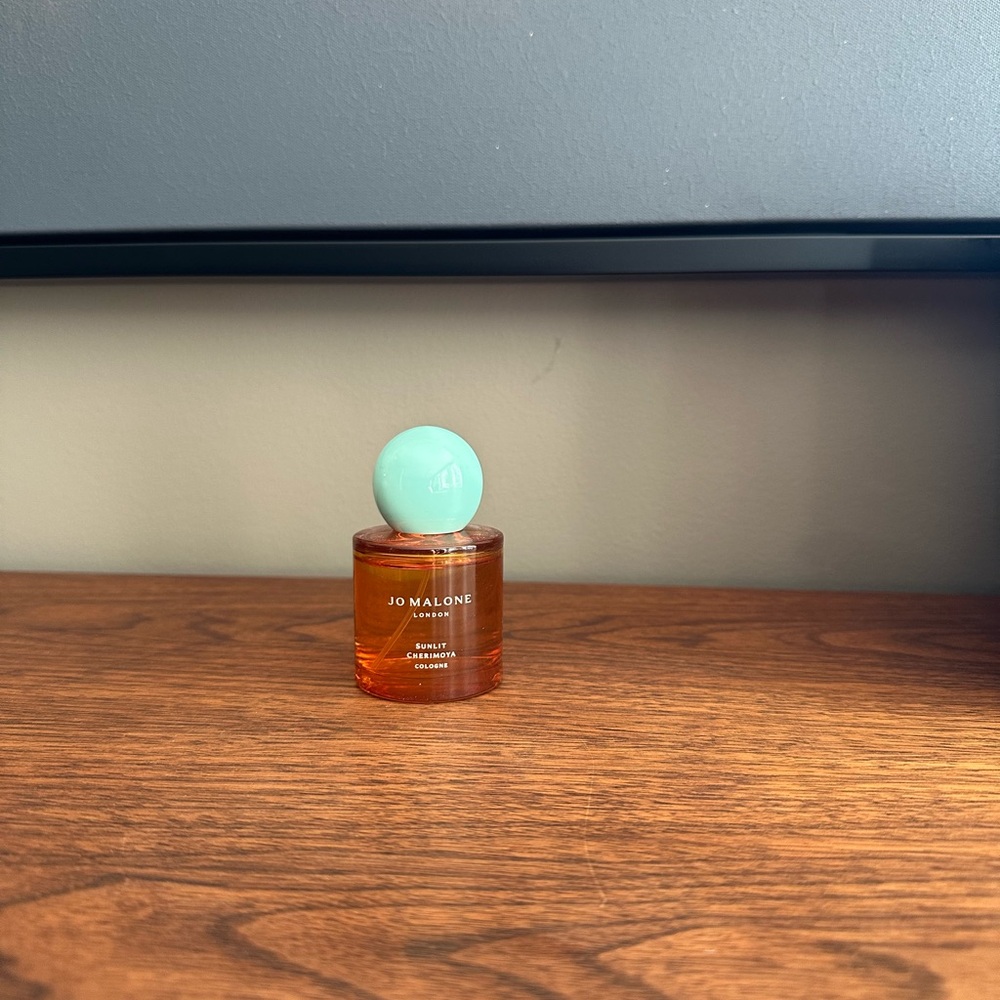 Jo Malone Sunlit Cherimoya perfume